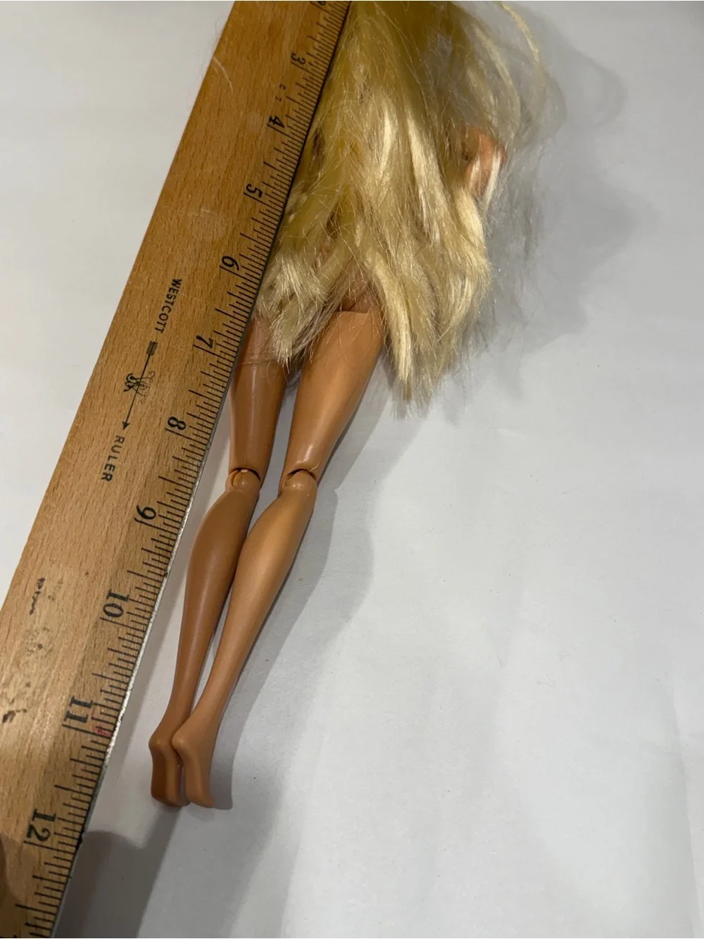 Barbie vintage Blonde Fashion Doll with Long Hair